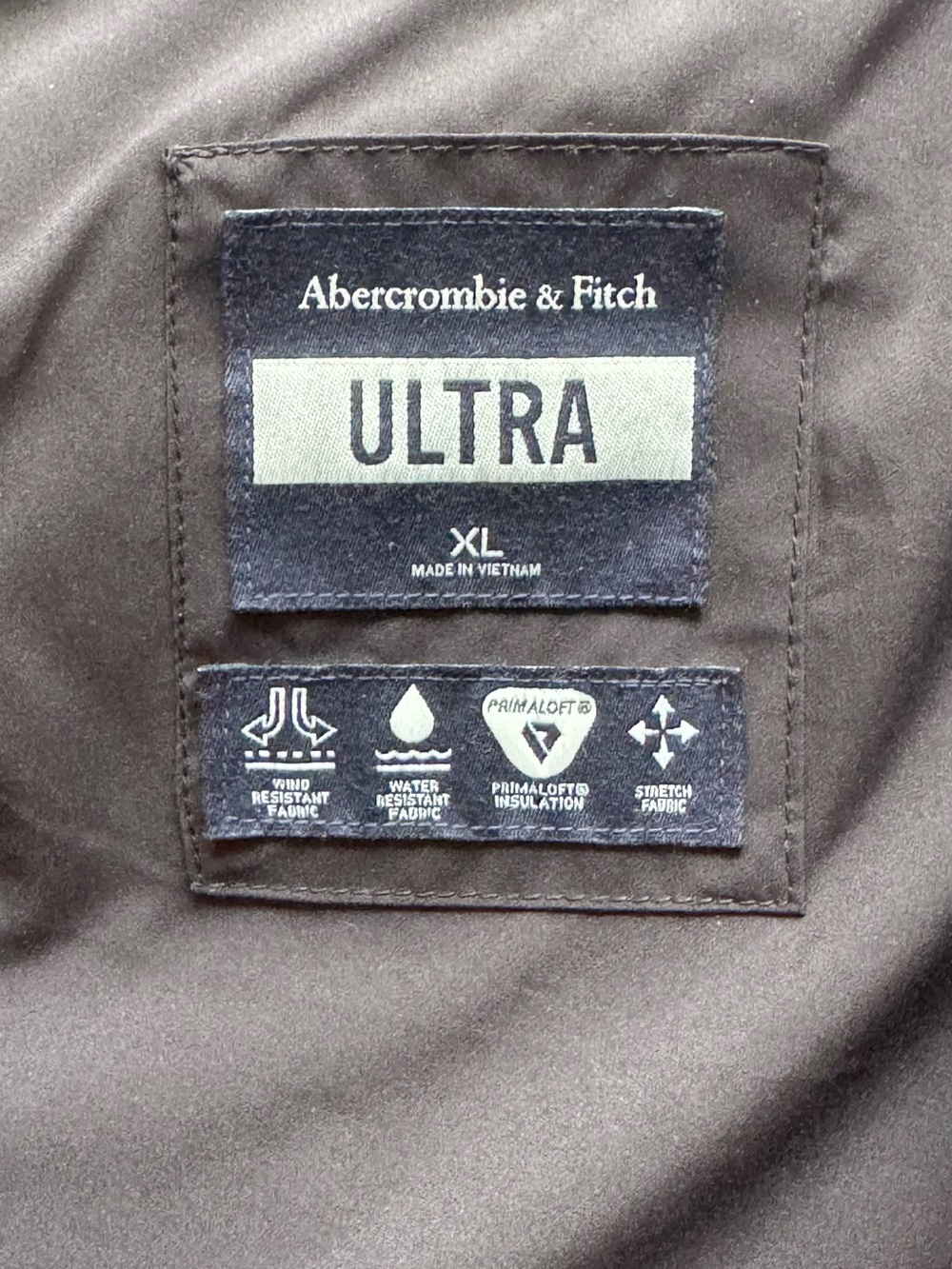 Abercrombie & Fitch Black Quilted Puffer Vest - Picture 6 of 8